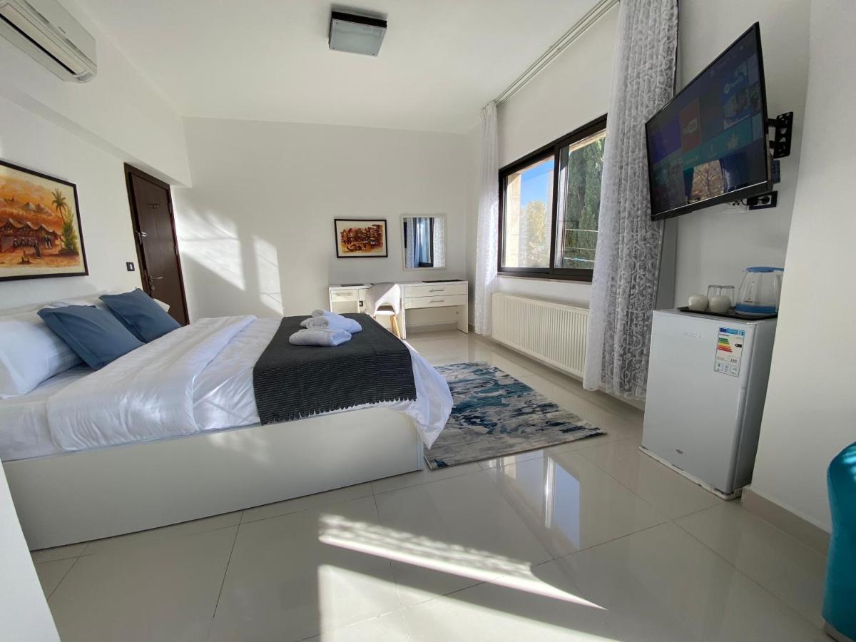 Lemon Tree Residence Amman Bagian luar foto