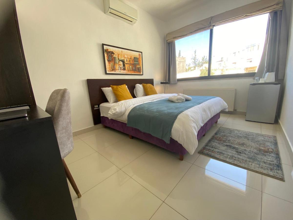 Lemon Tree Residence Amman Bagian luar foto