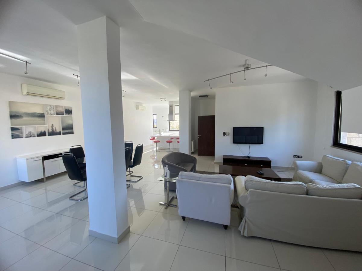 Lemon Tree Residence Amman Bagian luar foto