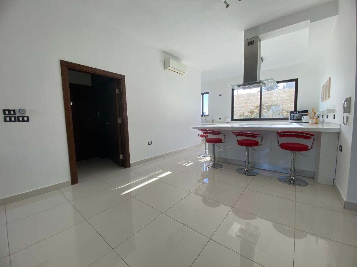 Lemon Tree Residence Amman Bagian luar foto