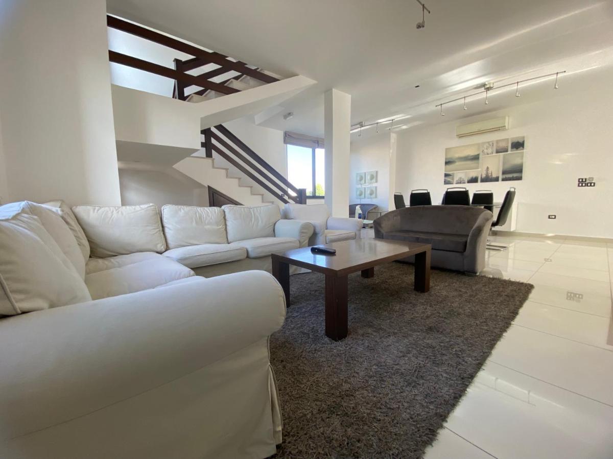 Lemon Tree Residence Amman Bagian luar foto