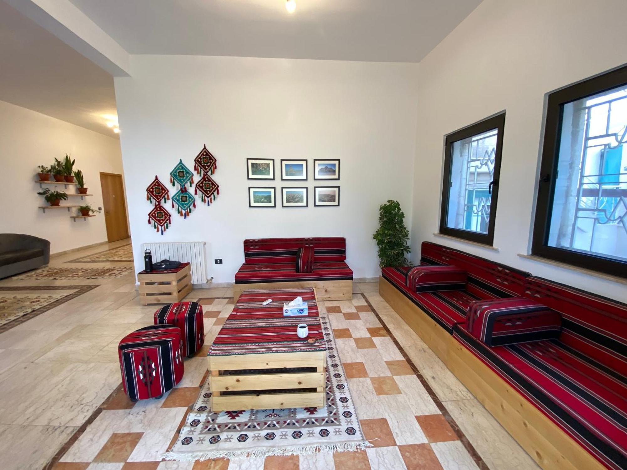 Lemon Tree Residence Amman Bagian luar foto