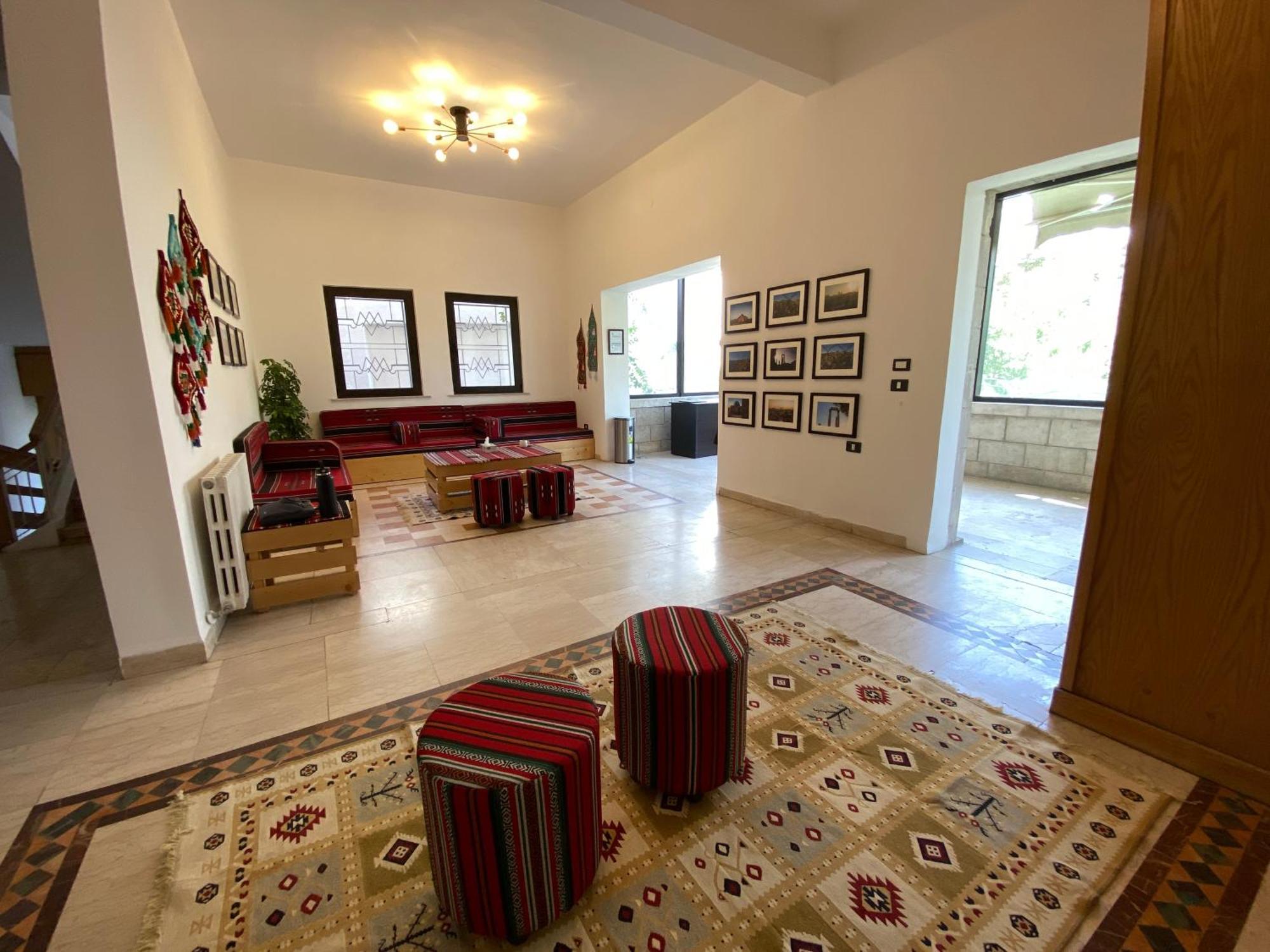 Lemon Tree Residence Amman Bagian luar foto